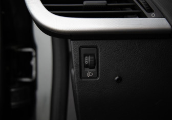 Подержанный автомобиль Peugeot 207 Hatchback 2007 года (16 фото)