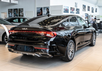 Новый Kia K5 2025 (6 фото)