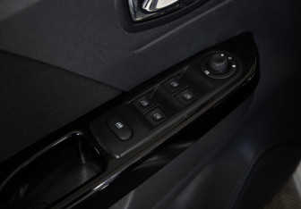 Подержанный автомобиль Renault Kaptur 2018 года (20 фото)