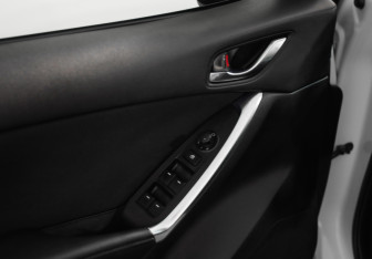 Подержанный автомобиль Mazda CX-5 2014 года (19 фото)