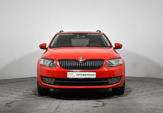 Подержанный автомобиль Skoda Octavia Wagon 2014 года (2 фото)