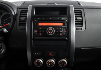 Подержанный автомобиль Nissan X-Trail 2007 года (18 фото)
