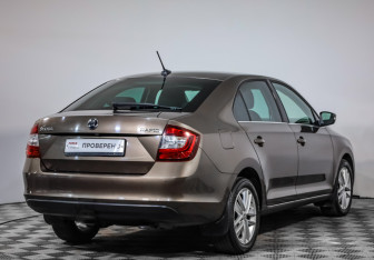 Подержанный автомобиль Skoda Rapid Liftback 2019 года (5 фото)