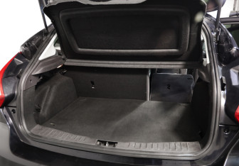 Подержанный автомобиль Ford Focus Hatchback 2013 года (24 фото)