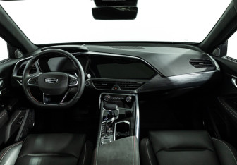 Подержанный автомобиль Geely Tugella 2023 года (13 фото)