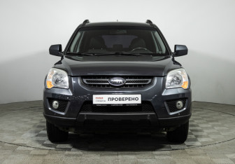 Подержанный автомобиль Kia Sportage 2010 года (2 фото)