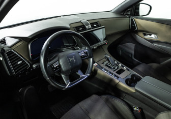 Подержанный автомобиль DS 7 Crossback 2020 года (11 фото)