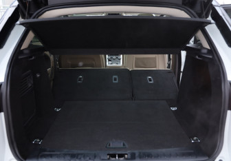 Подержанный автомобиль Land Rover Range Rover Evoque 2017 года (34 фото)