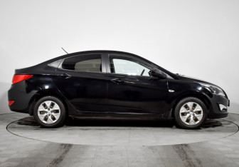 Подержанный автомобиль Hyundai Solaris Sedan 2016 года (4 фото)