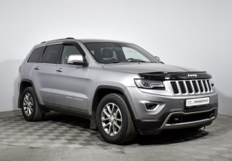 Подержанный автомобиль Jeep Grand Cherokee 2013 года (3 фото)