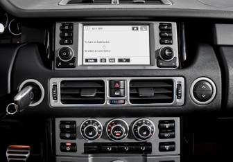 Подержанный автомобиль Land Rover Range Rover 2006 года (18 фото)