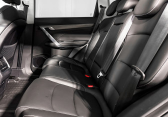 Подержанный автомобиль Geely Atlas Pro 2023 года (12 фото)