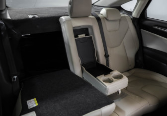 Подержанный автомобиль Ford Mondeo Sedan 2016 года (28 фото)