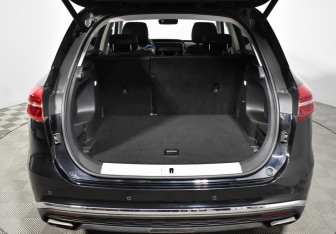 Подержанный автомобиль Hongqi HS5 2024 года (22 фото)