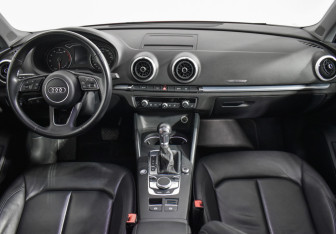 Подержанный автомобиль Audi A3 Sedan 2019 года (13 фото)