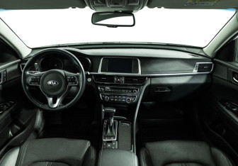 Подержанный автомобиль Kia Optima Sedan 2018 года (13 фото)