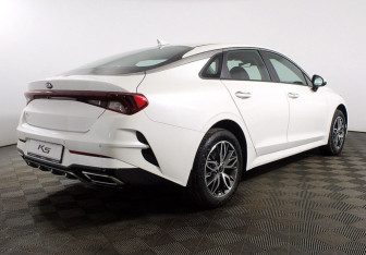 Новый Kia K5 2025 (3 фото)