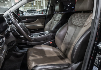 Подержанный автомобиль Hyundai Santa Fe 2021 года (14 фото)