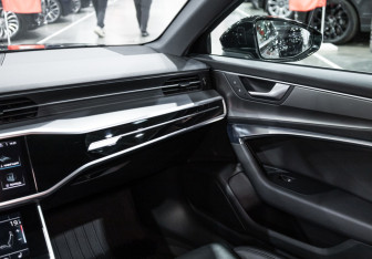 Подержанный автомобиль Audi A6 Wagon 2020 года (28 фото)
