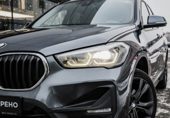 Подержанный автомобиль BMW X1 2019 года (2 фото)