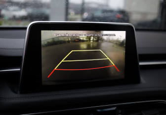 Подержанный автомобиль Genesis G70 2019 года (18 фото)