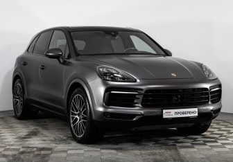 Подержанный автомобиль Porsche Cayenne 2018 года (5 фото)
