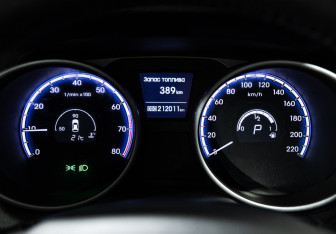 Подержанный автомобиль Hyundai ix35 2012 года (12 фото)