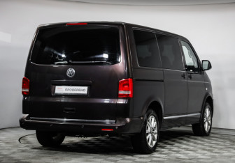 Подержанный автомобиль Volkswagen Multivan 2011 года (5 фото)