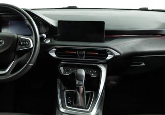 Подержанный автомобиль Kaiyi E5 2023 года (13 фото)