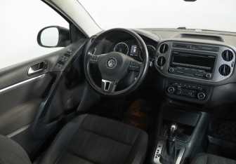 Подержанный автомобиль Volkswagen Tiguan 2012 года (9 фото)