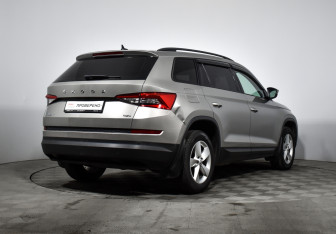 Подержанный автомобиль Skoda Kodiaq 2020 года (5 фото)