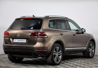 Подержанный автомобиль Volkswagen Touareg 2014 года (5 фото)