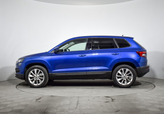 Подержанный автомобиль Skoda Karoq 2020 года (8 фото)