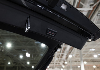 Подержанный автомобиль BMW X6 2023 года (38 фото)