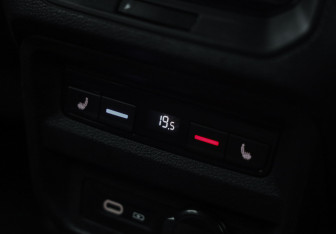 Подержанный автомобиль Volkswagen Tiguan 2021 года (31 фото)