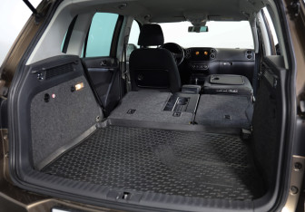 Подержанный автомобиль Volkswagen Tiguan 2015 года (26 фото)