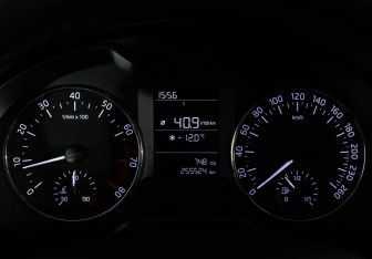 Подержанный автомобиль Skoda Octavia Liftback 2014 года (18 фото)