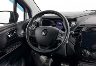 Подержанный автомобиль Renault Kaptur 2020 года (15 фото)