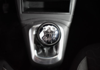 Подержанный автомобиль Citroen C3 Picasso 2009 года (16 фото)