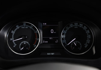 Подержанный автомобиль Skoda Rapid Liftback 2018 года (11 фото)