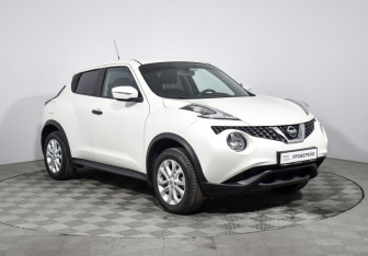 Подержанный автомобиль Nissan Juke 2015 года (3 фото)