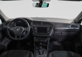 Подержанный автомобиль Volkswagen Tiguan 2017 года (9 фото)