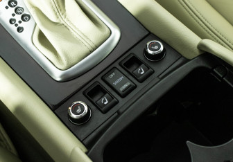 Подержанный автомобиль Infiniti QX50 2013 года (22 фото)