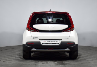Подержанный автомобиль Kia Soul 2021 года (6 фото)