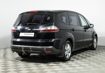 Подержанный автомобиль Ford S-MAX 2006 года (5 фото)