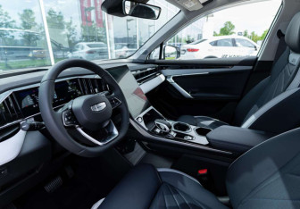 Новый Geely Atlas 2026 (25 фото)
