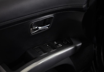 Подержанный автомобиль Mitsubishi Outlander 2011 года (19 фото)
