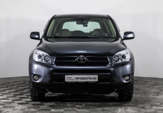 Подержанный автомобиль Toyota RAV4 2006 года (2 фото)