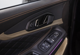 Подержанный автомобиль Exeed TXL 2023 года (24 фото)