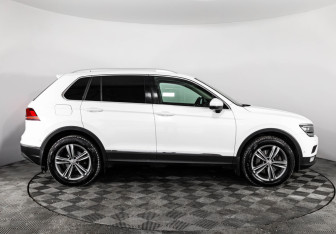 Подержанный автомобиль Volkswagen Tiguan 2017 года (4 фото)